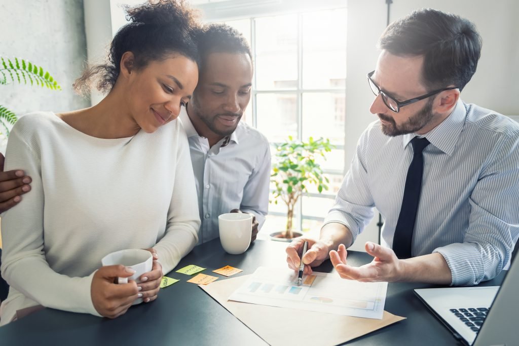 Service shutterstock-1432087025-1024x683